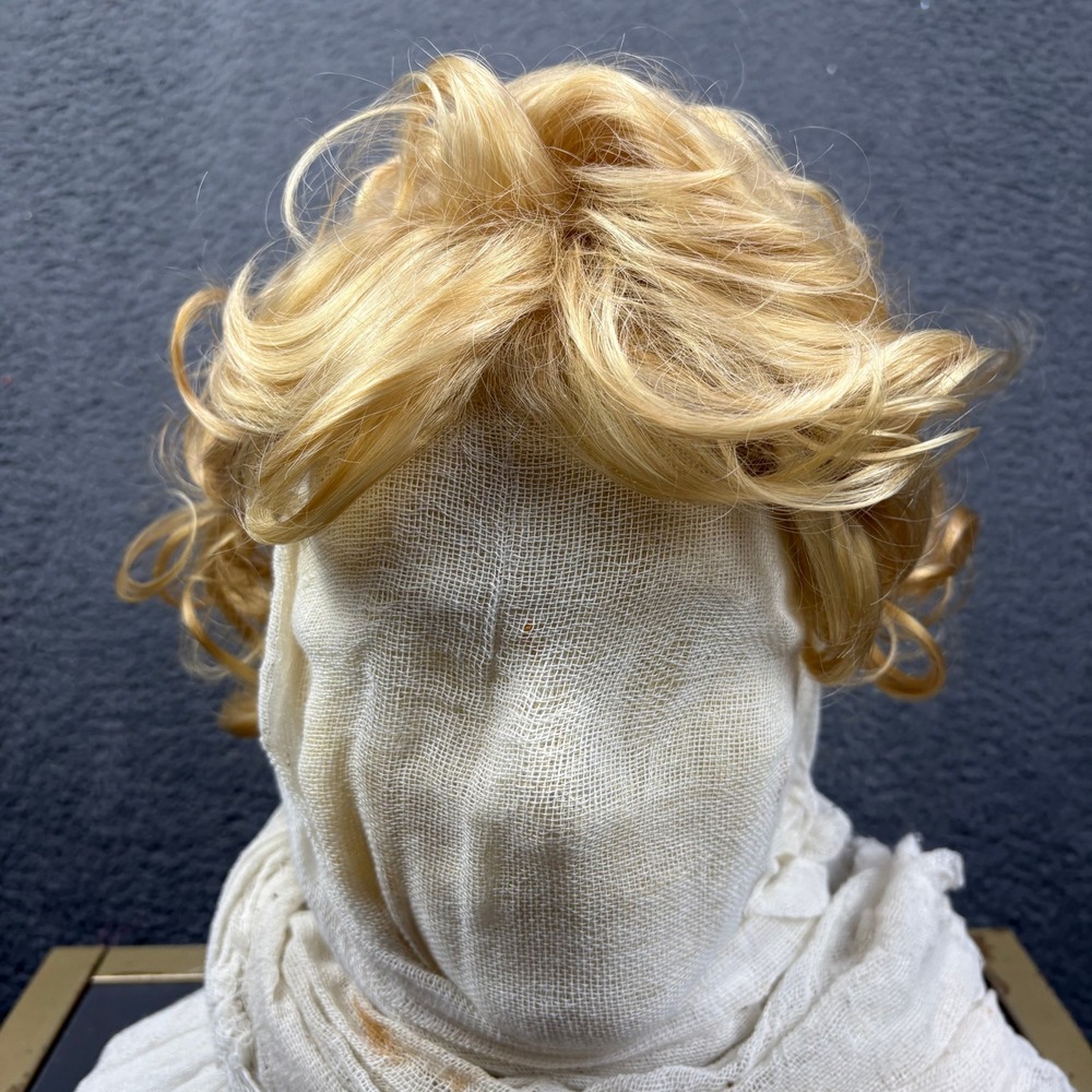 Short Curly Blonde Synthetic Wig Average Cap Size 21.5-22.5 Inch Golden Blonde